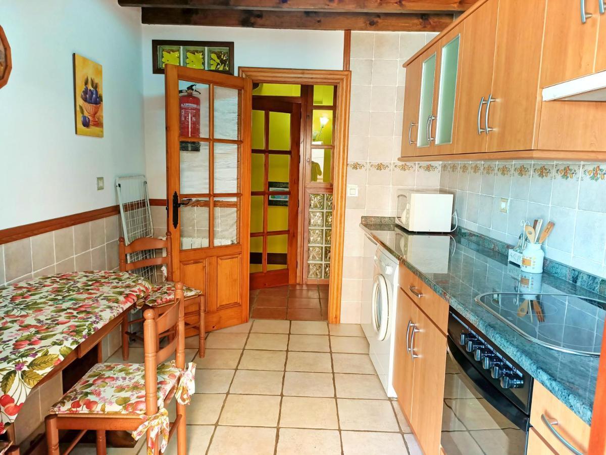 Apartamentos La Buganvilla נובאלס מראה חיצוני תמונה