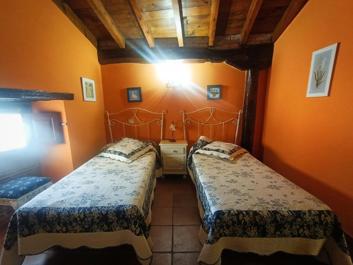Apartamentos La Buganvilla נובאלס מראה חיצוני תמונה
